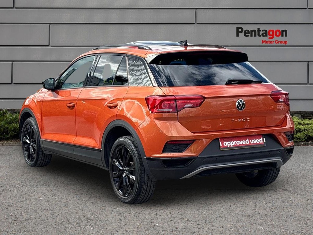 Volkswagen T-Roc 1.5 Tsi Evo Black Edition Suv Dsg Euro YB21TDC Orange #2