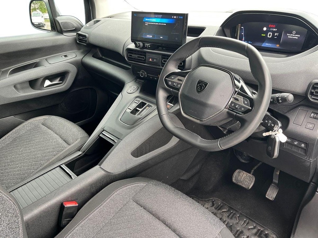 Peugeot e-Rifter 52Kwh Allure Long Mpv 7.4Kw Cha Grey #5