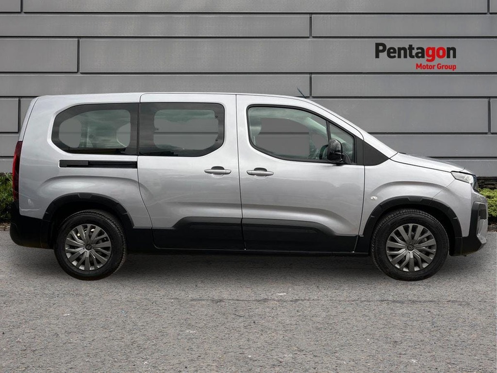 Peugeot e-Rifter Allure Green #11
