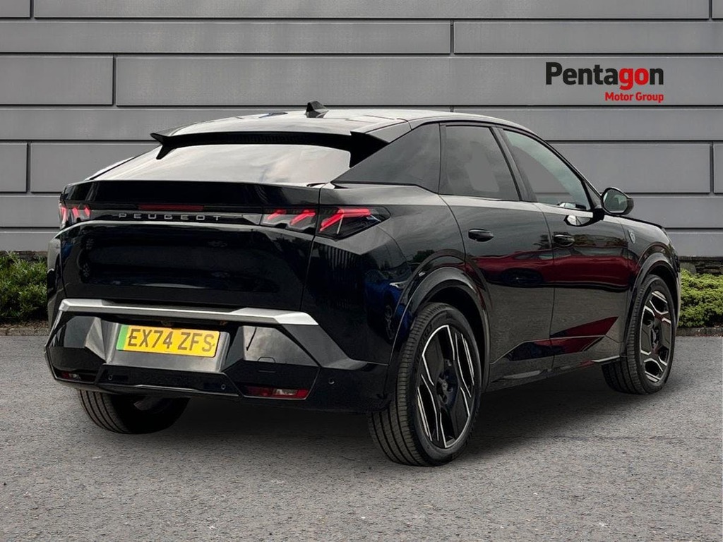 Peugeot 3008 73Kwh Gt Suv 210 Ps EX74ZFS Black #4