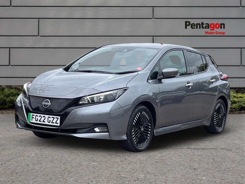Nissan Leaf 39Kwh N Connecta Hatchback 150 FG22GZZ Grey #3