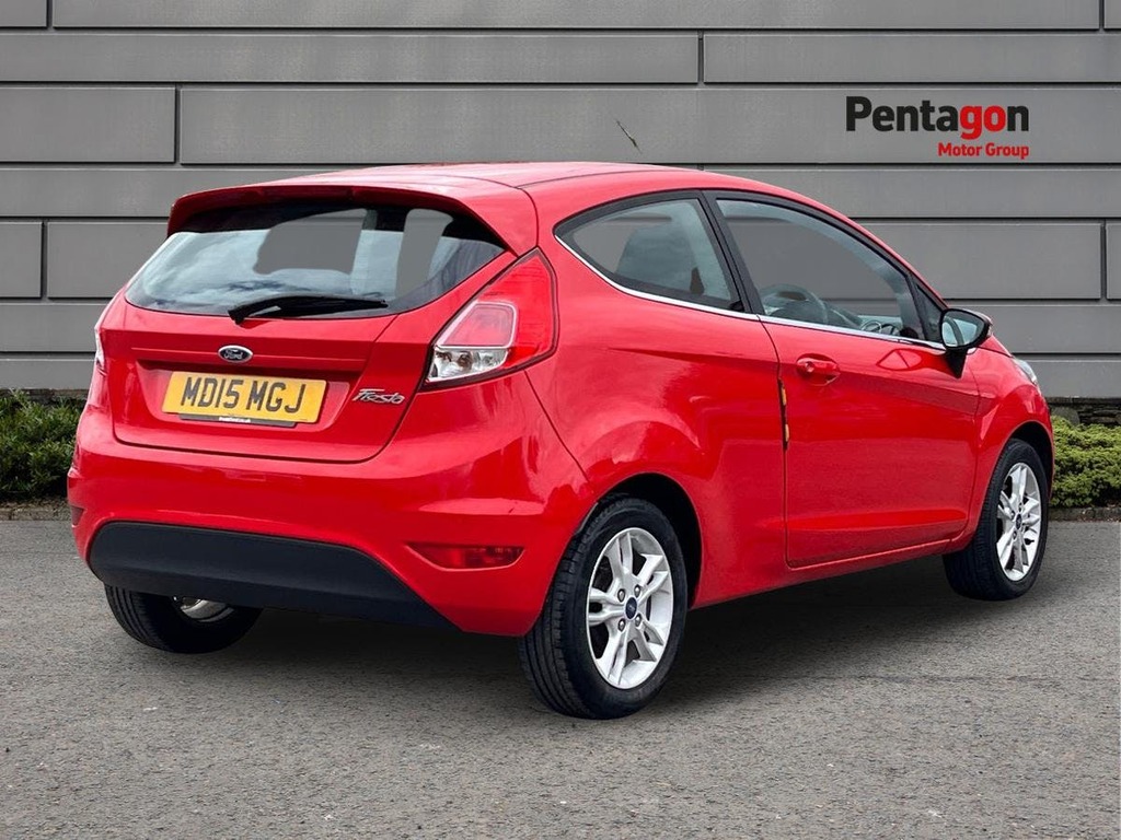Ford Fiesta 1.25 Zetec Hatchback Euro 6 82 MD15MGJ Red #4
