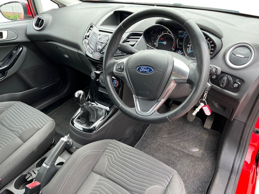 Ford Fiesta 1.25 Zetec Hatchback Euro 6 82 MD15MGJ Red #5