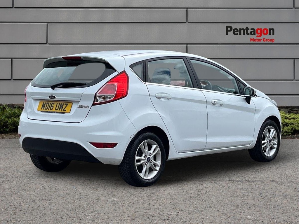 Ford Fiesta 1.25 Zetec Hatchback Euro 6 82 MD16UMZ White #4