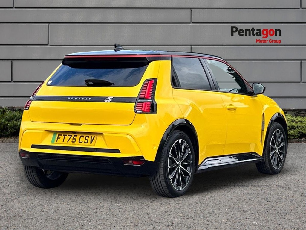Renault 5 E-Tech Comfort Range 52Kwh Iconic Five Plus Hatchback FT75CSV Black #4