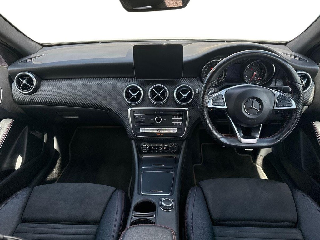 Mercedes-Benz A Class 1.6 A180 Amg Line Premium Plus Hatchback Pet VN17OYS White #6