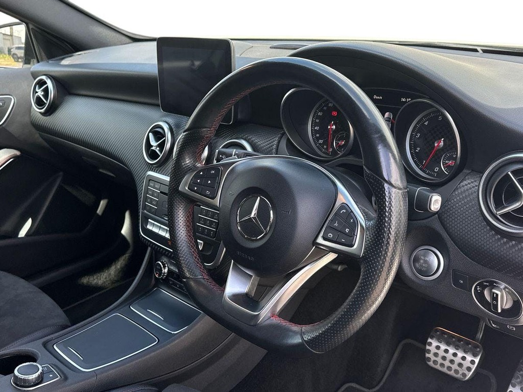 Mercedes-Benz A Class 1.6 A180 Amg Line Premium Plus Hatchback Pet VN17OYS White #5
