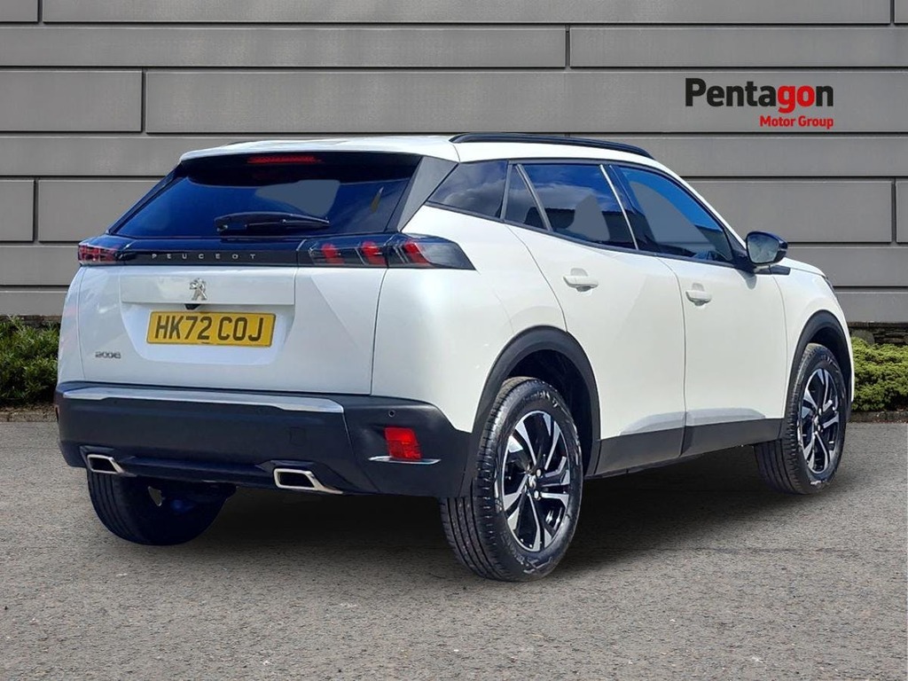 Peugeot 2008 1.2 Puretech Allure Premium Plus Suv E HK72COJ White #4