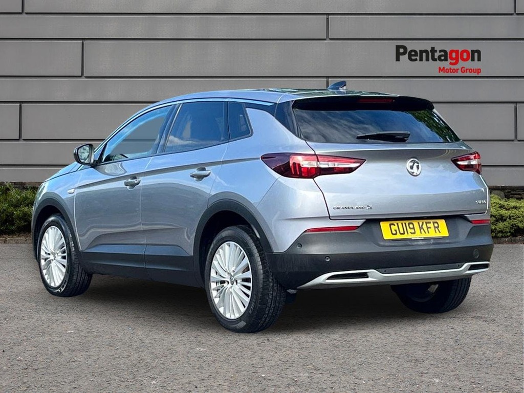 Vauxhall Grandland X 1.2 Turbo Gpf Tech Line Nav Suv GU19KFR Grey #2