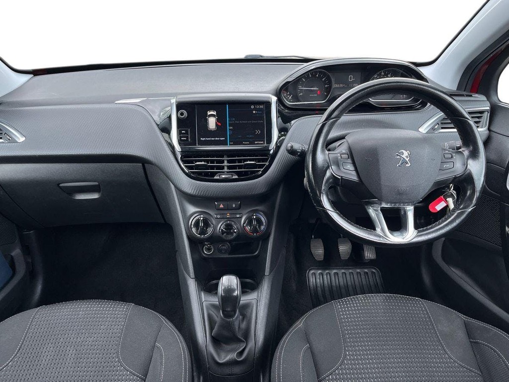 Peugeot 208 1.2 Puretech Allure Hatchback Eu FY67XTT Red #6