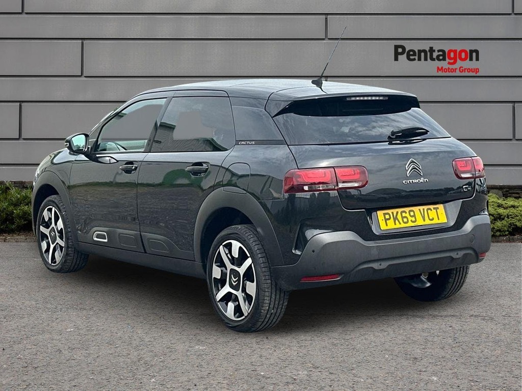 Citroen C4 Cactus 1.2 Puretech Gpf Flair Hatchback PK69VCT Black #2