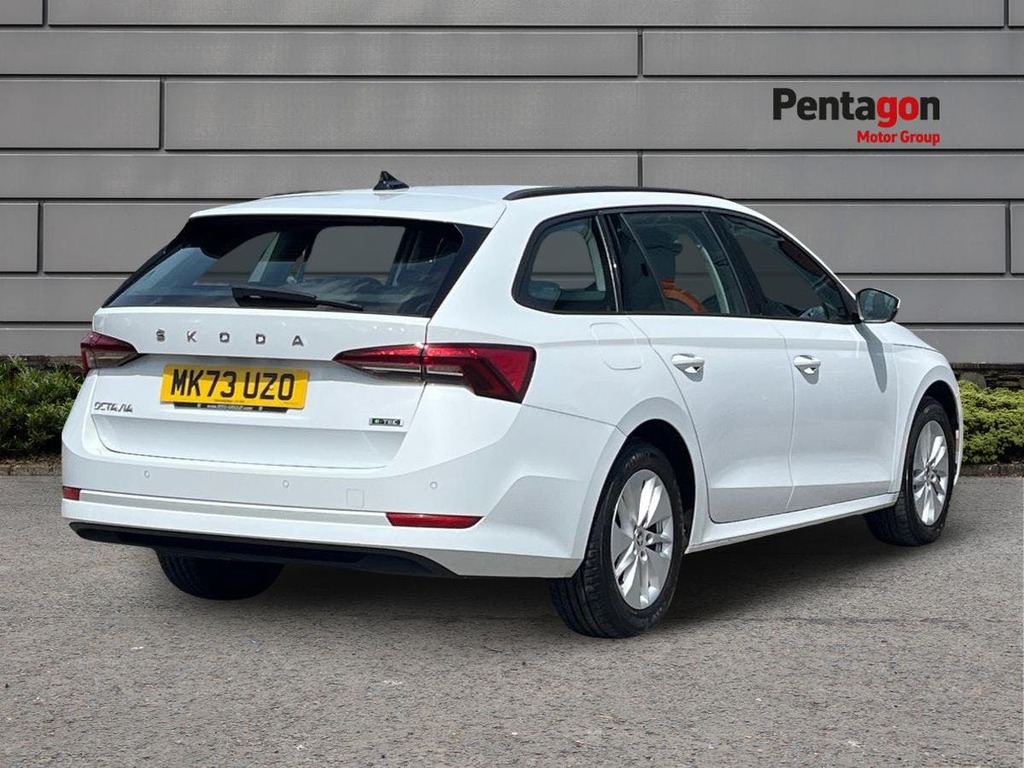 Skoda Octavia 1.0 Tsi E Tec Mhev Se Estate Hybrid Dsg White #4