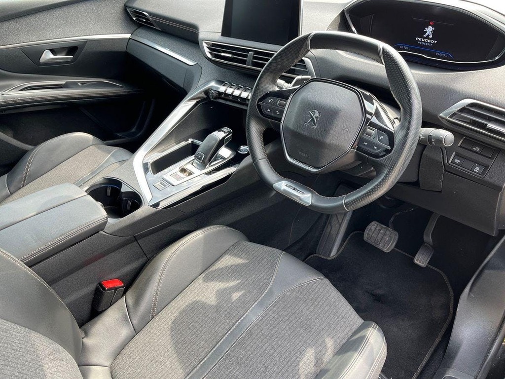 Peugeot 3008 1.2 Puretech Gt Line Premium Suv Eat Eu KS70SPS Black #5