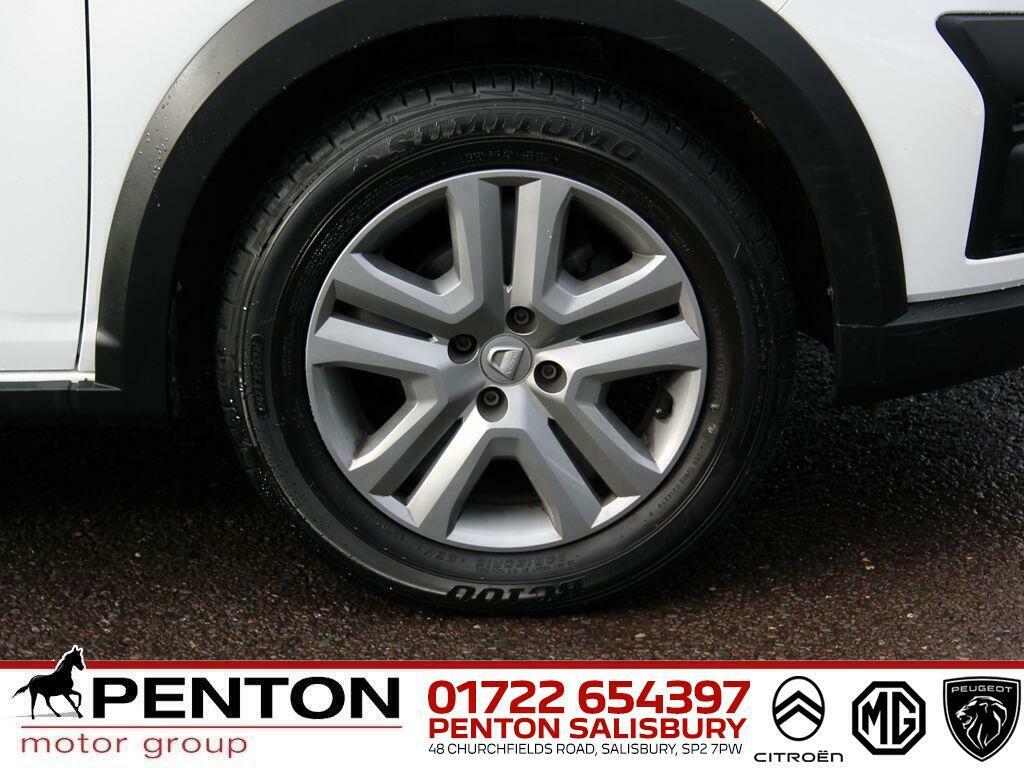 Dacia Sandero Stepway 1.0 Tce Essential Euro 6 Ss HG72KVP White #6