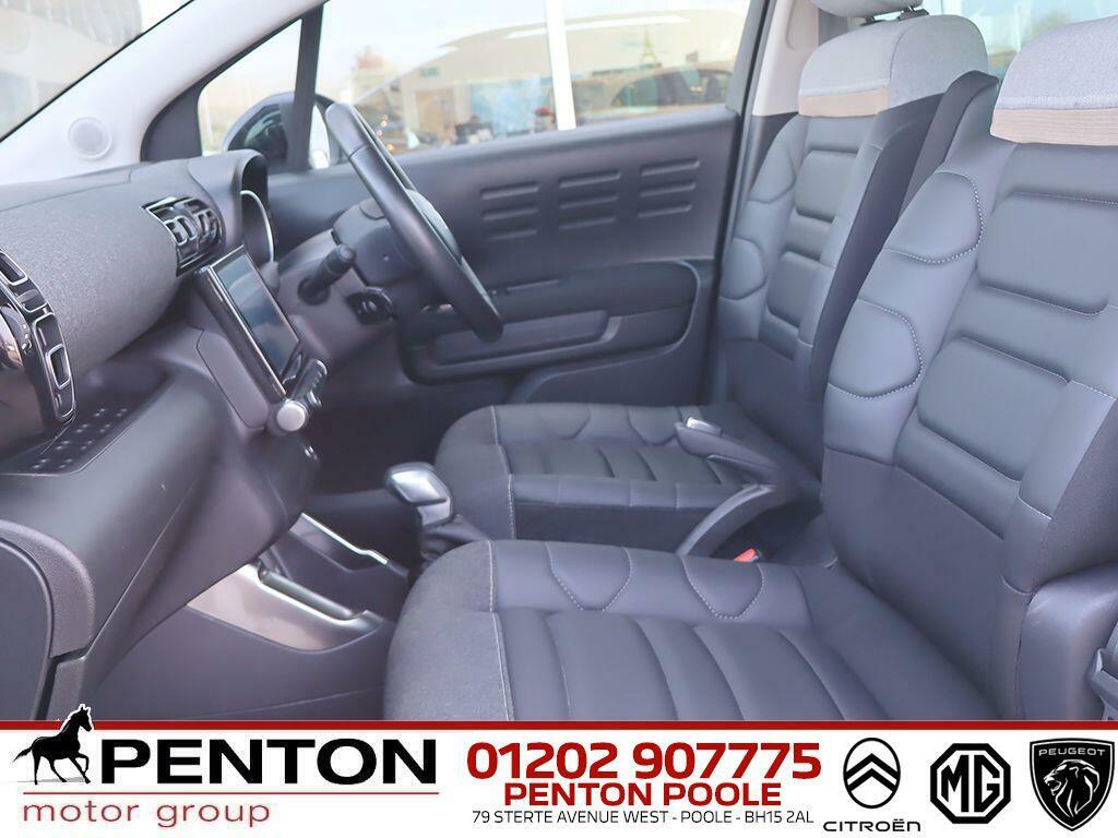 Citroen C3 Aircross 1.2 Puretech Shine Plus Eat6 Euro 6 Ss CF22ZZR Black #2