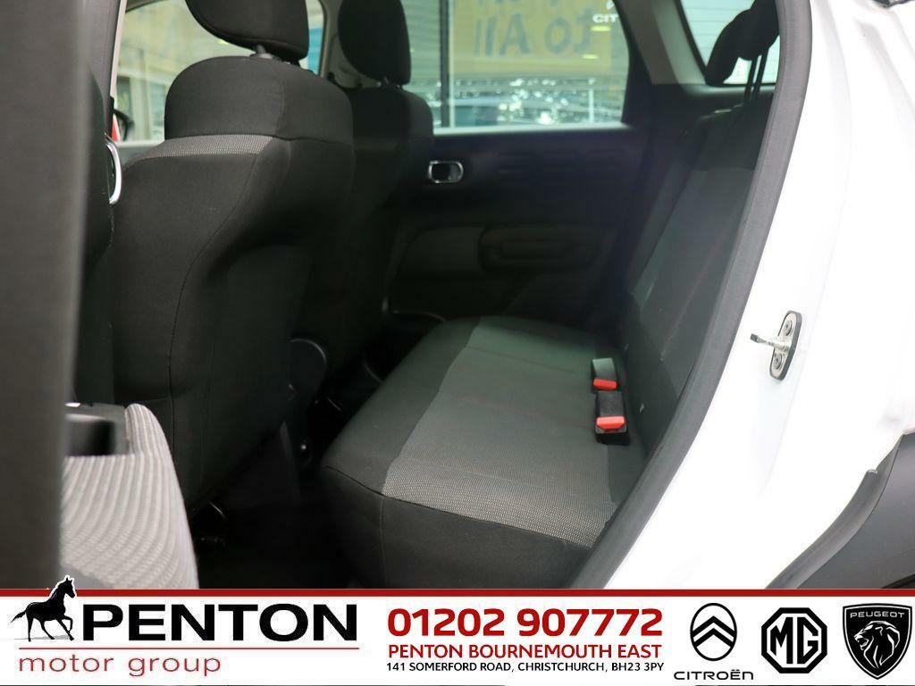 Citroen C3 Aircross 1.2 Puretech Shine Euro 6 Ss LC71UJN White #4