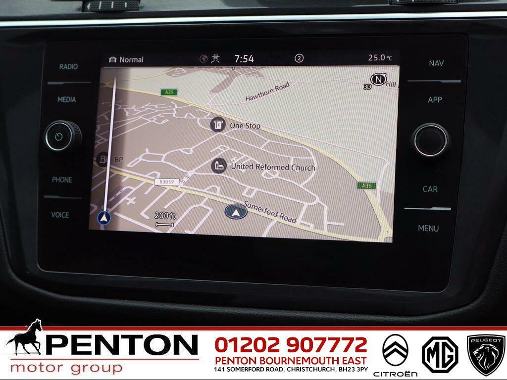 Volkswagen Tiguan 2.0 Tdi Elegance Dsg 4Motion Euro 6 Ss JSZ4766 Black #2