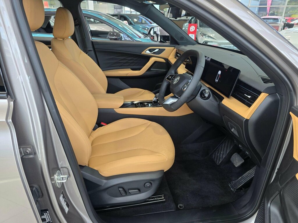 MG HS 1.5 T-gdi 24.7Kwh Trophy Euro 6 Ss  Silver #2