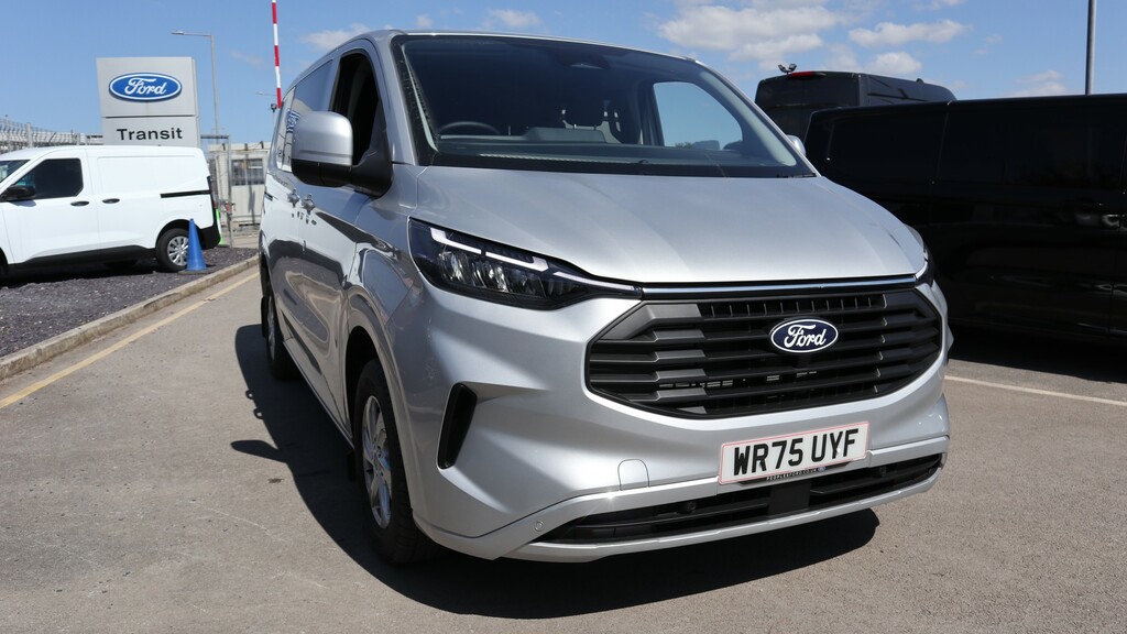 Ford Transit Custom 320 L1 Swb H1 Limited 6 Seat Kombi 136Ps Eu6 6 Spe Silver