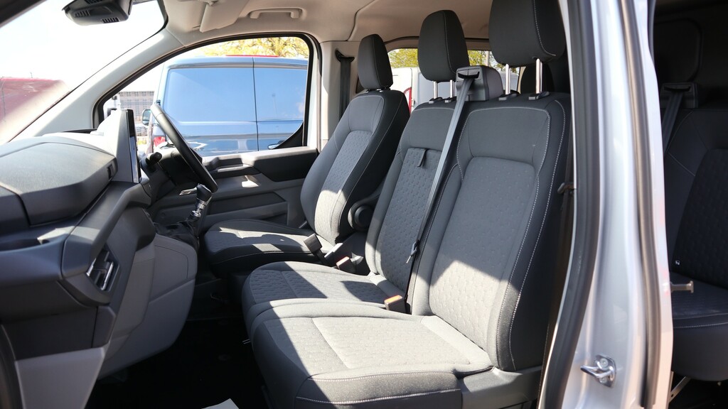Ford Transit Custom 320 L1 Swb H1 Limited 6 Seat Kombi 136Ps Eu6 6 Spe WR75UYF Silver #5