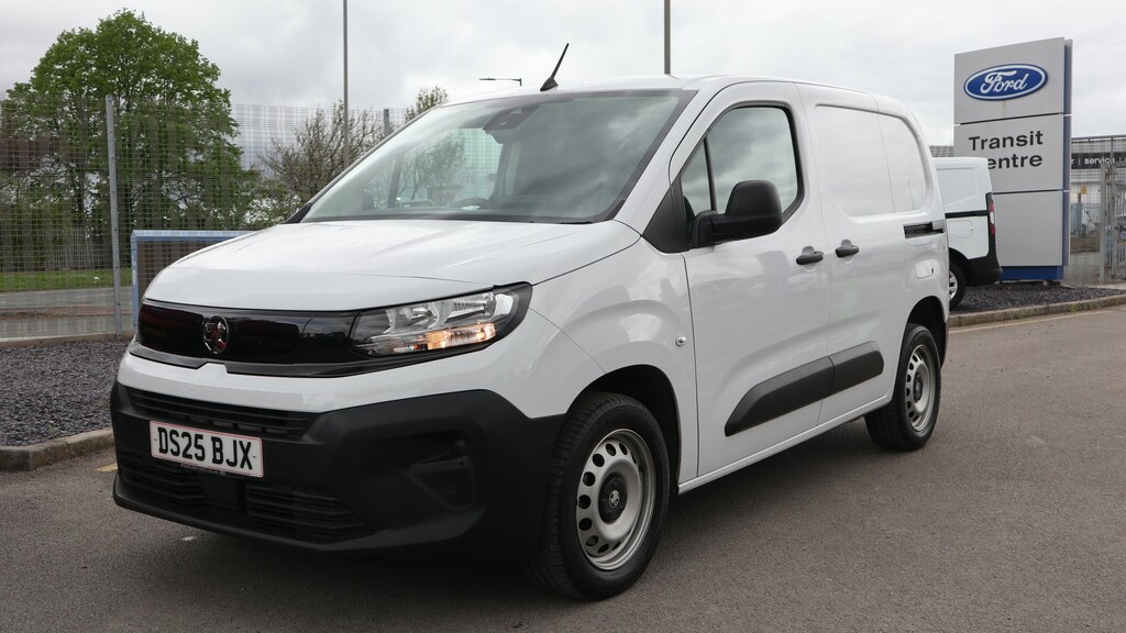 Vauxhall Combo 1.5 Turbo D 100Ps Eu6 6 Speed Prime Plus H1 Van DS25BJX White #3