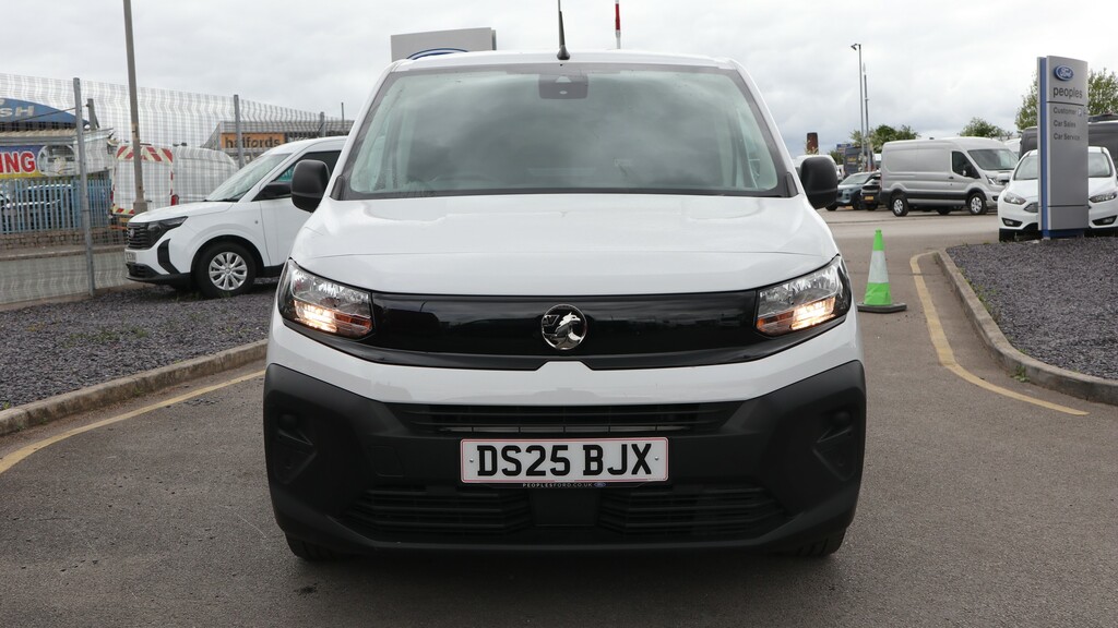 Vauxhall Combo 1.5 Turbo D 100Ps Eu6 6 Speed Prime Plus H1 Van DS25BJX White #2