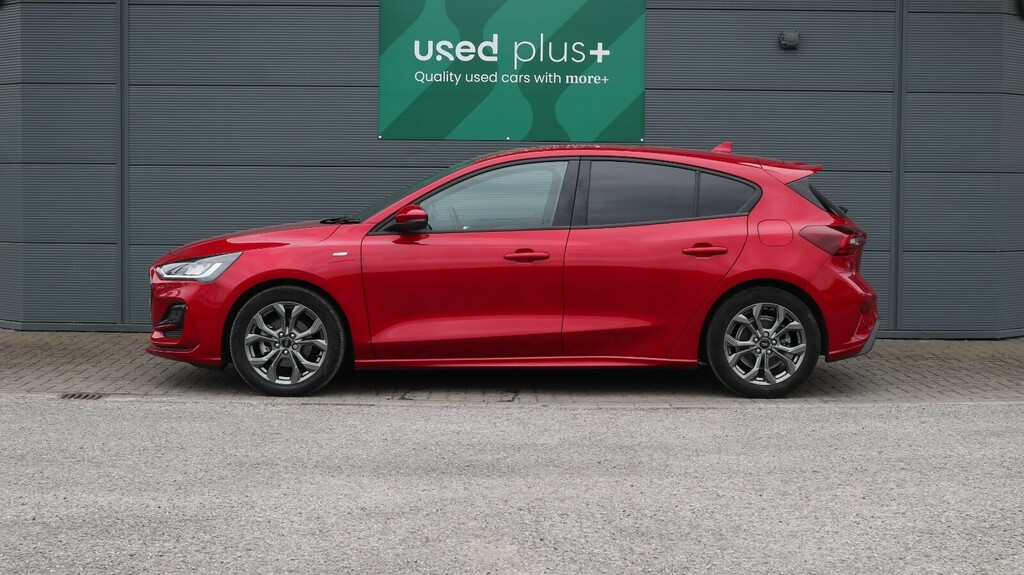 Ford Focus Petrol PG73YBY Red #4