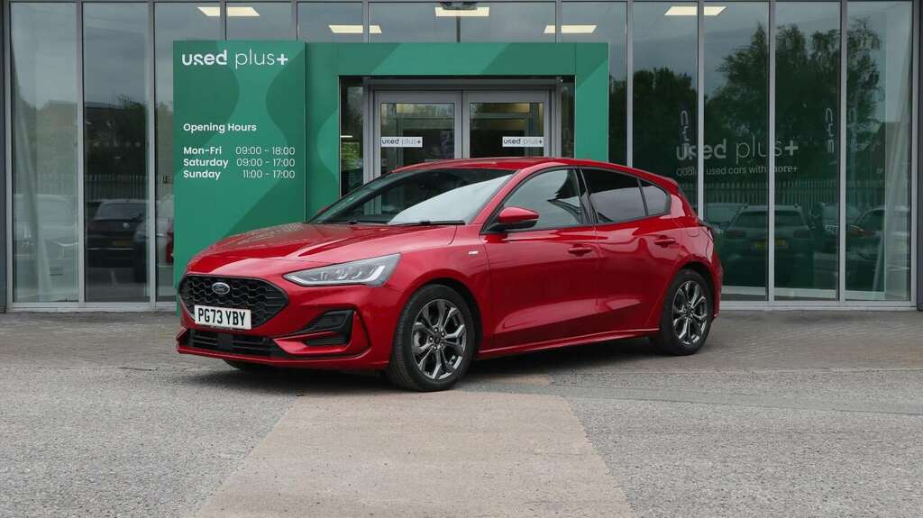 Ford Focus Petrol PG73YBY Red #2
