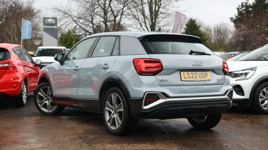 Audi Q2 35 Tfsi S Line S Tronic LS22UDP Grey #4