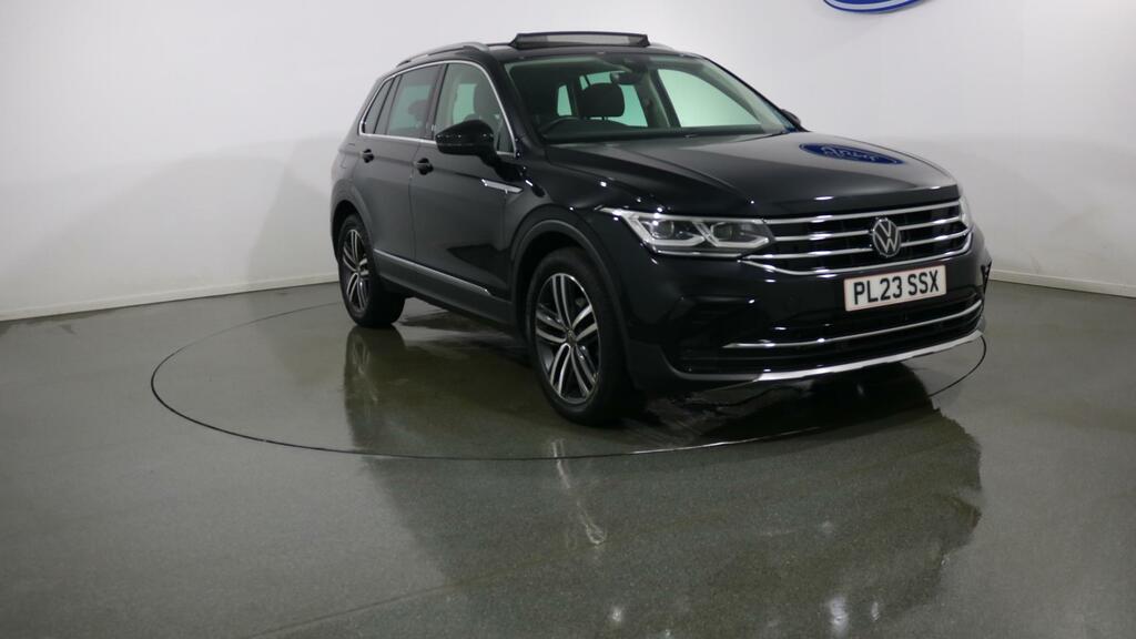 Volkswagen Tiguan 1.5 Tsi 150 Elegance Dsg PL23SSX Black #5
