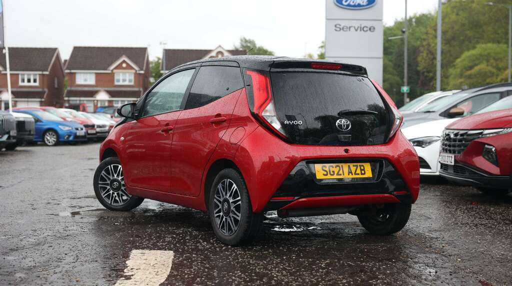 Toyota Aygo 1.0 Vvt-i X-clusiv SG21AZB Red #4