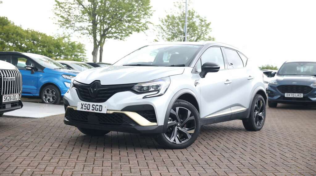 Renault Captur 1.6 E-tech Full Hybrid 145 Engineered Black