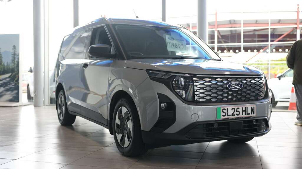 2025 Ford Transit Courier