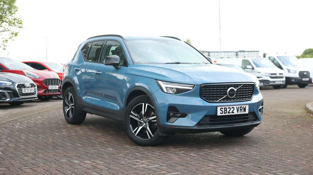 Volvo XC40 2.0 B3p Plus Dark SB22VRW Blue #2