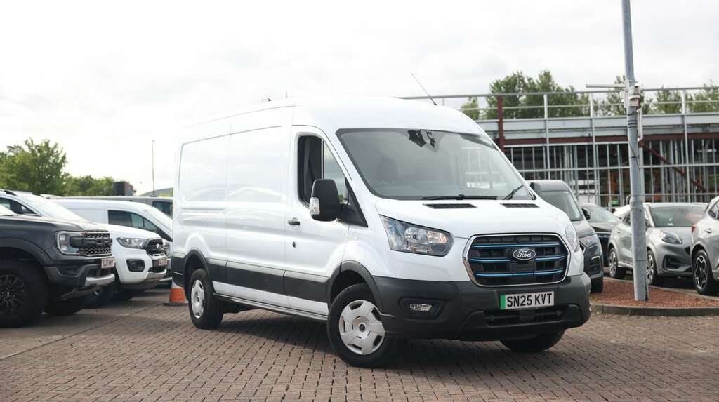 Ford Transit Custom 135Kw 68Kwh H2 Trend Van Dap SN25KVT White #2