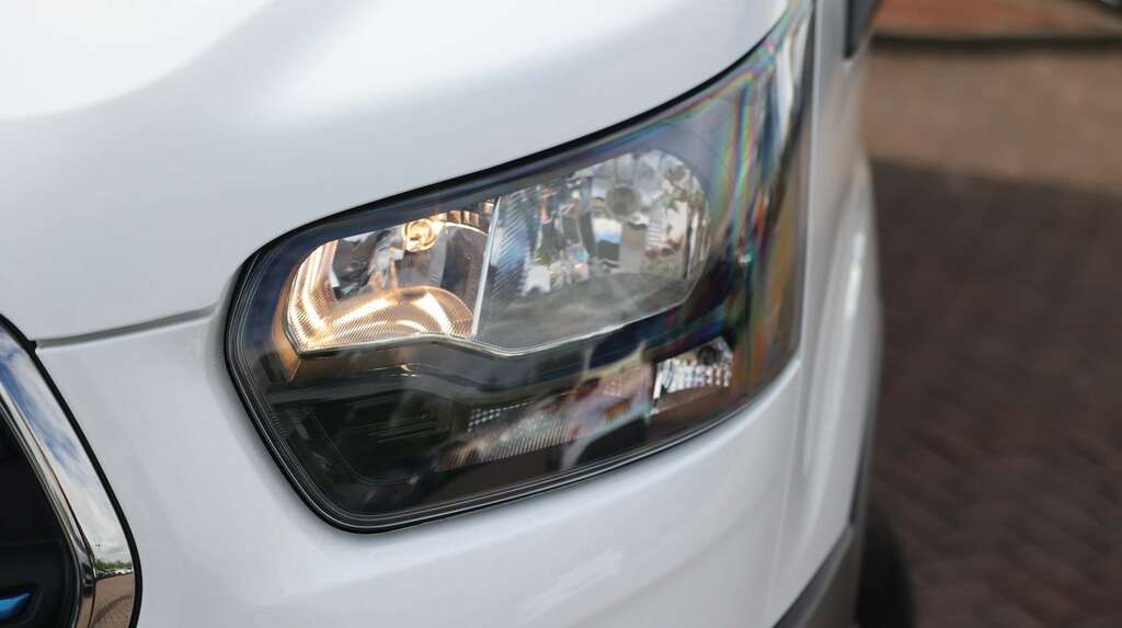 Ford Transit Custom 135Kw 68Kwh H2 Trend Van Dap SN25KVT White #6