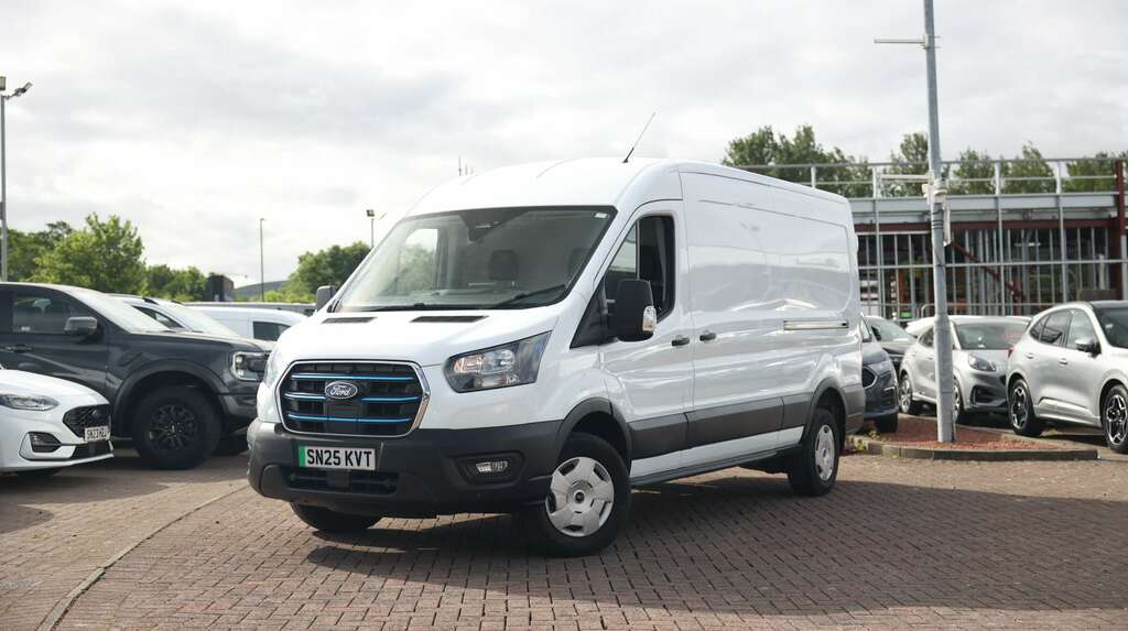 Ford Transit Custom 135Kw 68Kwh H2 Trend Van Dap White