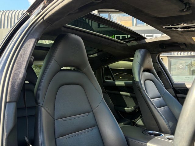 Porsche Panamera 4.0 V8 E-hybrid 14Kwh Turbo S Saloon Pl Black #4