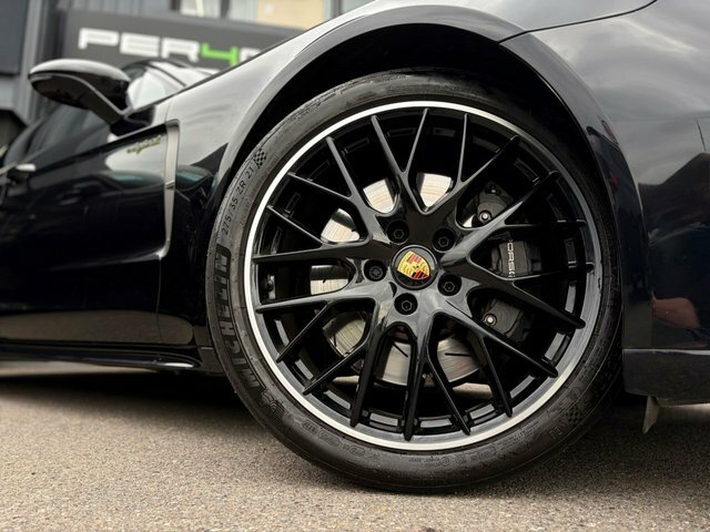 Porsche Panamera 2.9 V6 E-hybrid 17.9Kwh 4 Platinum Edition Sport T MV73TJO Black #3