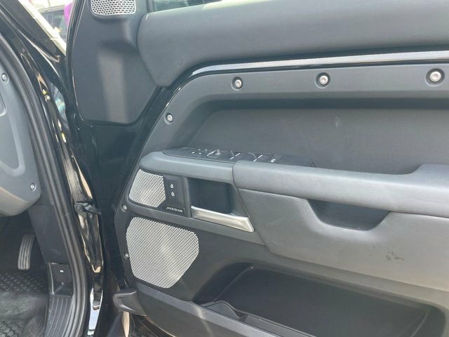 Land Rover Defender 130 P500 V8 Carpathian Grey Grey #17