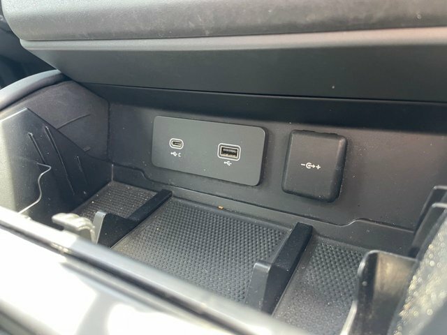 Land Rover Defender 130 P500 V8 Carpathian Grey Grey #40
