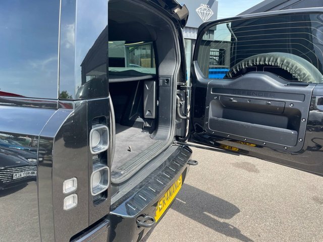 Land Rover Defender 130 P500 V8 Carpathian Grey Grey #59