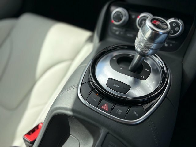 Audi R8 V10 Quattro Grey #67