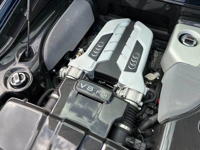 Audi R8 V10 Quattro Grey #71