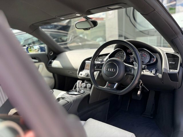 Audi R8 V10 Quattro Grey #4