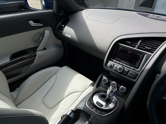 Audi R8 V10 Quattro Grey #55