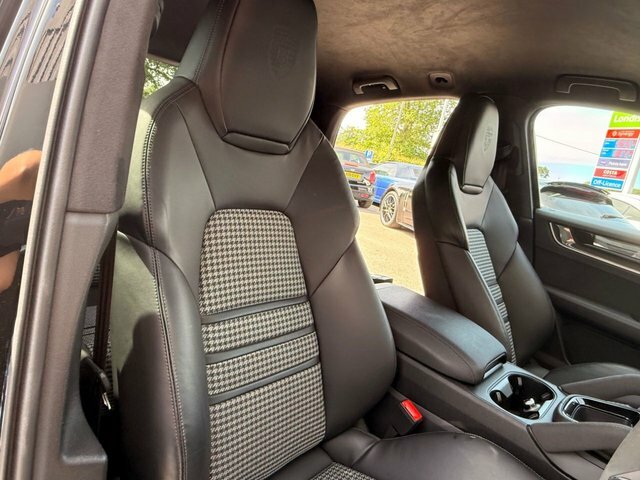 Porsche Cayenne 3.0 V6 E-hybrid 25.9Kwh S Coupe Plug-in MF24EZT Black #4