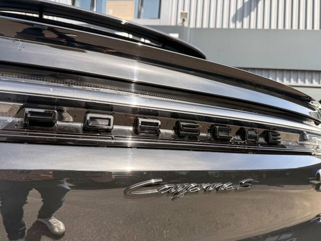 Porsche Cayenne 3.0 V6 E-hybrid 25.9Kwh S Coupe Plug-in MF24EZT Black #6