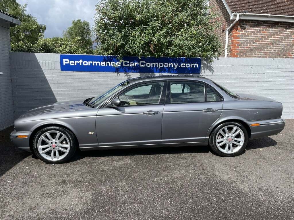 Jaguar XJR Saloon Blue #11