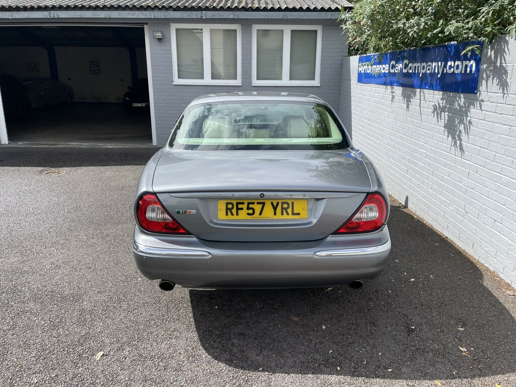 Jaguar XJR Saloon Blue #8